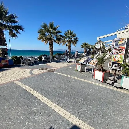 Kadinlar Denizi Kumsal Life