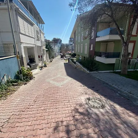 Kadinlar Denizi Kumsal Life Daire Kuşadası